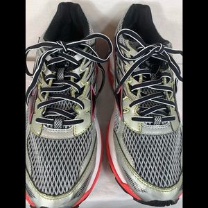 Mizuno Wave Paradox 3 Running Shoes